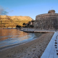 Prostorna instalacija "Zaziv korčulanskoj brodogradnji". Foto: Matea Šabić Sabljić