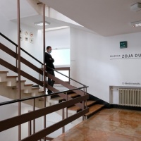 Galerija "Zoja Dumengjic" pri KBC Split. Foto: Duška Boban, 2022.