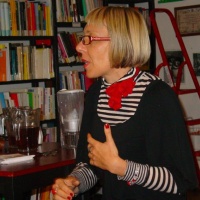 Predavanje Lee Čumbelić o antifašističkoj organizaciji žena na otoku Korčuli, Prag, 2010.